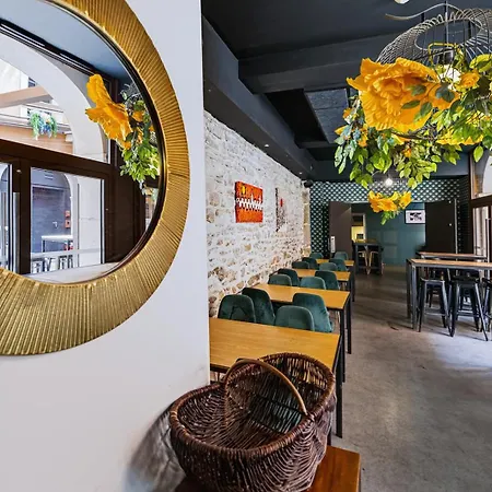 Le Couvent - Hostel