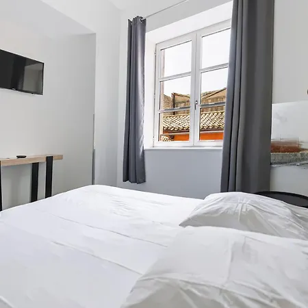 Le Couvent - Hostel